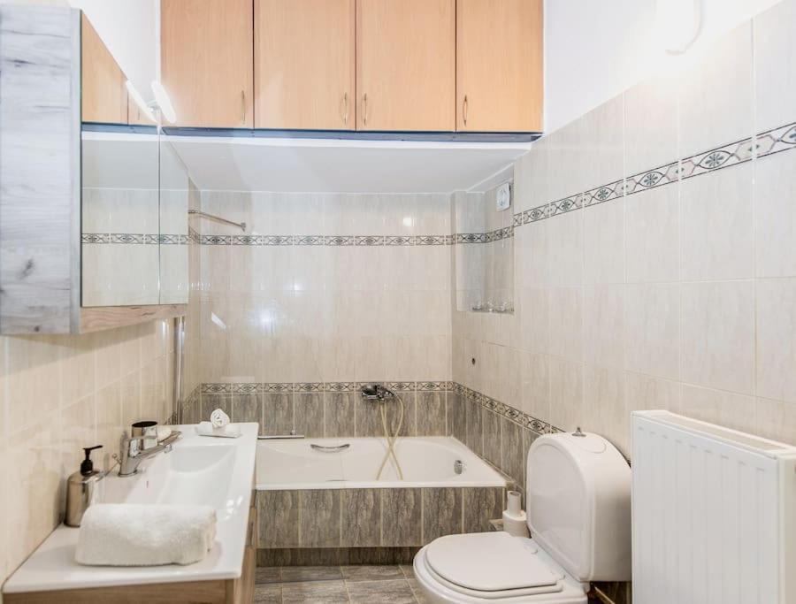 Thano'S Stylish Flat Just 150M To The Beach Farai Ngoại thất bức ảnh